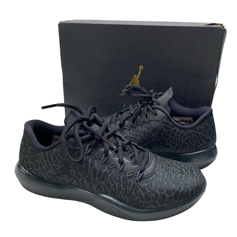 NWT JORDAN TRAINER 1 LOW BG Youth - 7Y